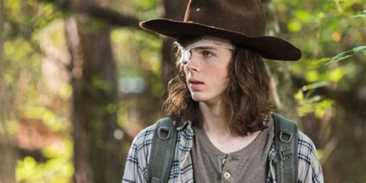 When Does Carl Die in The Walking Dead: A Comprehensive Analysis